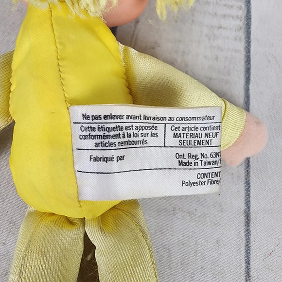 Vintage 1983  Rainbow Brite Canary Yellow Doll Hallmark - Picture 13 of 13